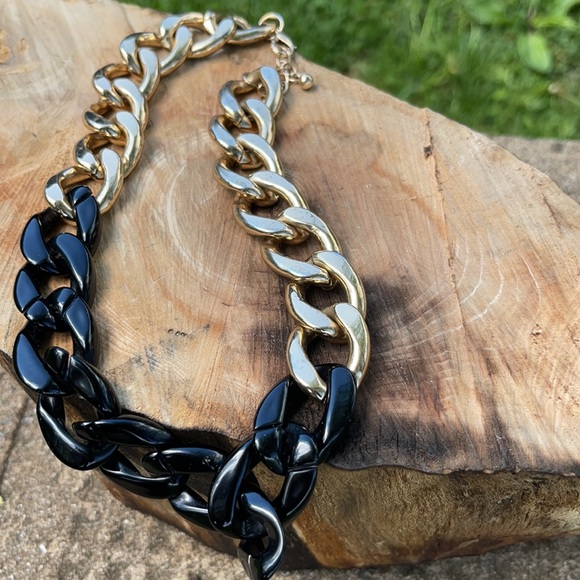 Necklace - Picture 2 of 4